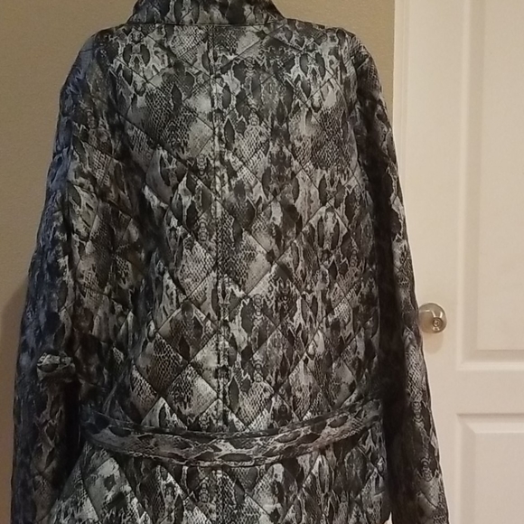 Ladies jacket - Picture 2 of 2